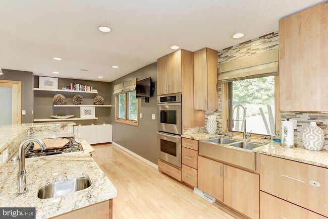 Foto del edificio - 13820 Piscataway Dr