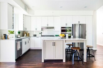 Building Photo - Altitude Residences
