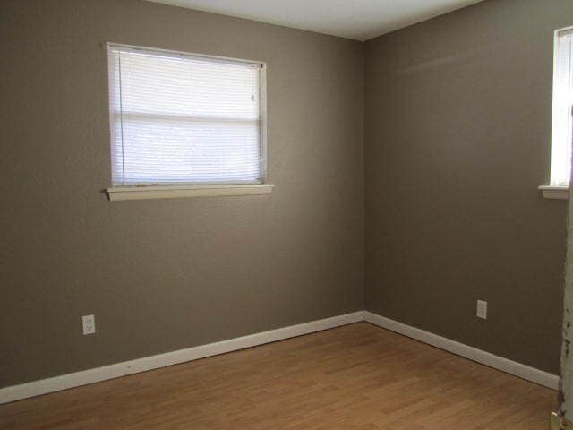 Building Photo - 721 N Bristow Ave