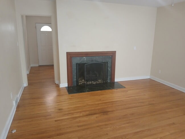 Photo - 71 E Marshall St (Waynesville, NC) House