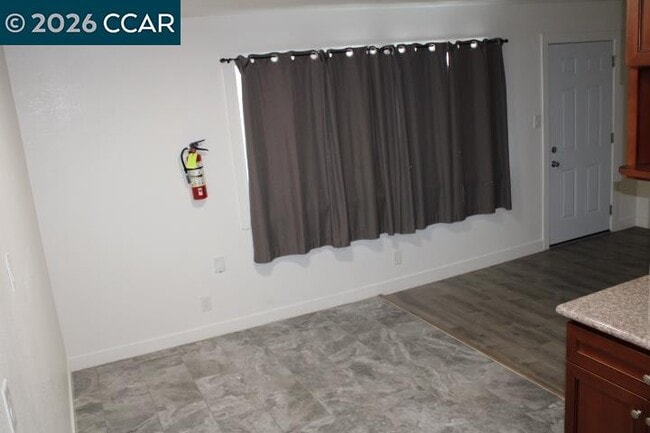 Foto del edificio - 3800 Waller Ave