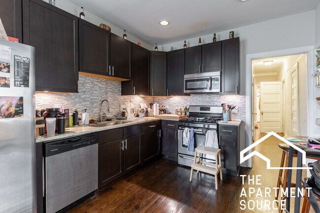 Foto del edificio - 2660 N Ashland Ave