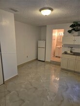 Building Photo - 4716 SW 1st St