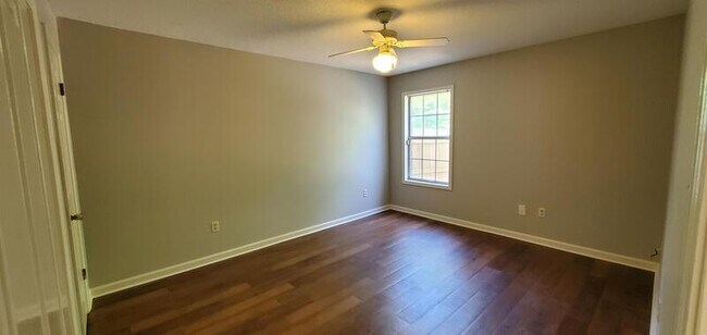 Building Photo - 3717 Deer Forest Dr