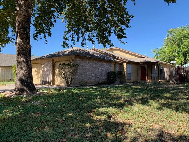 Building Photo - Northwest Crossing~2 Bedroom 2 Bath Single...
