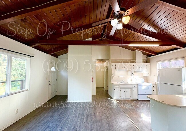 Foto del edificio - 22101 Crystal Falls Dr