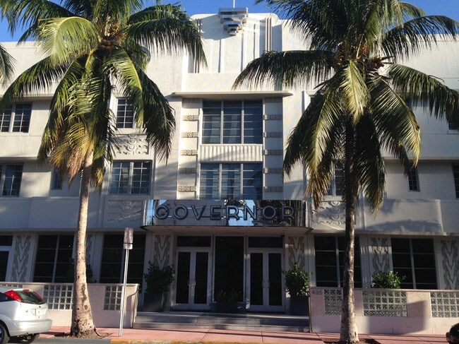 Fachada icónica de estilo art déco - 435 21st St