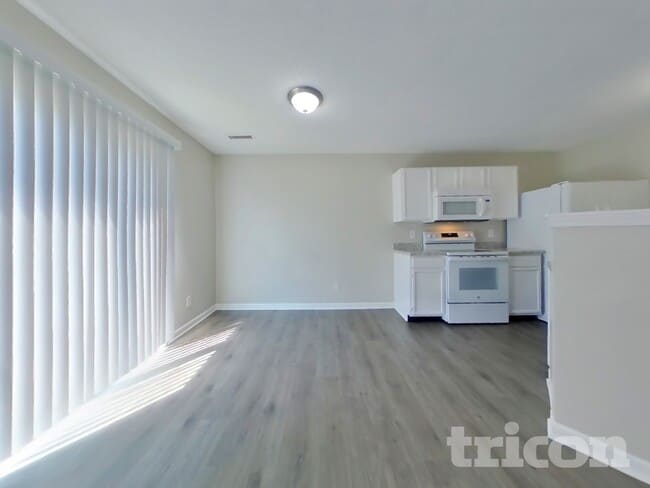 Building Photo - 4518 Redcliff S Ln