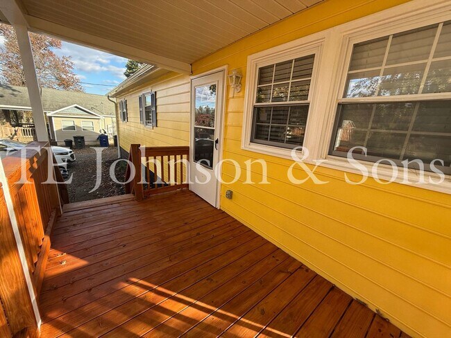 Foto del edificio - Cozy 3 Bedroom Home with Modern Touches in Winston-Salem