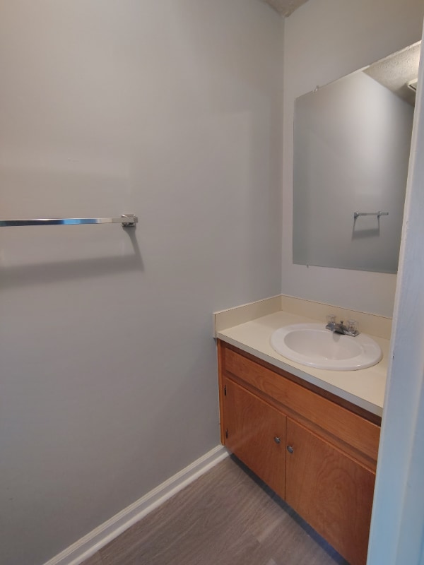 Building Photo - 74 Ferguson Dr