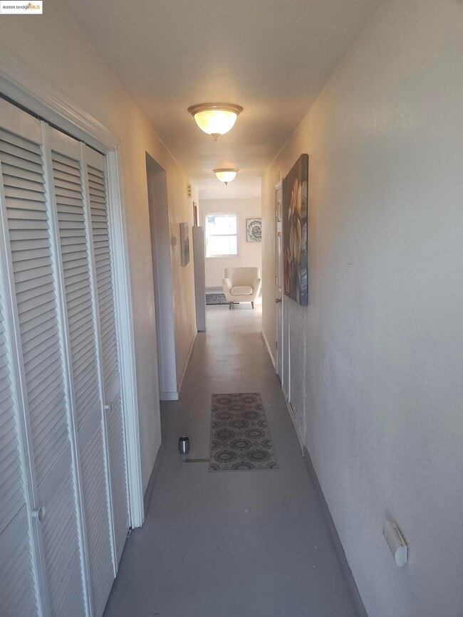 Building Photo - 3532 San Leandro St