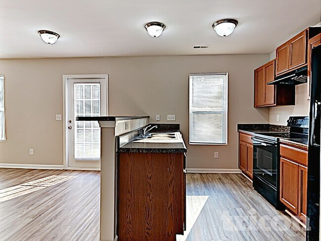 Building Photo - 513 Gentle Breeze Ln