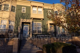 Building Photo - 9369 Longs Peak Dr