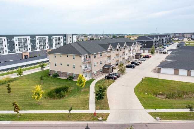 Foto del edificio - Creekside at Osgood Apartments