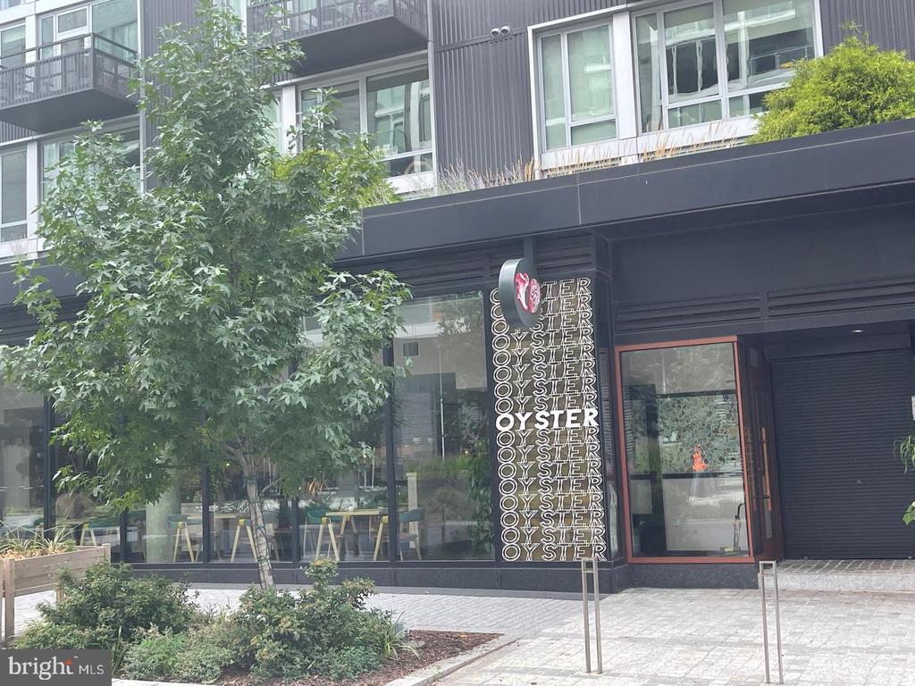 Foto principal - 1310 8th St NW
