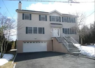 55 Stratford Ave