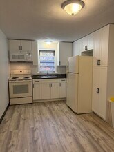 Building Photo - 109 Trapelo Rd