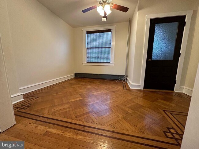 Foto del edificio - 2525 1/2 Edgemont St