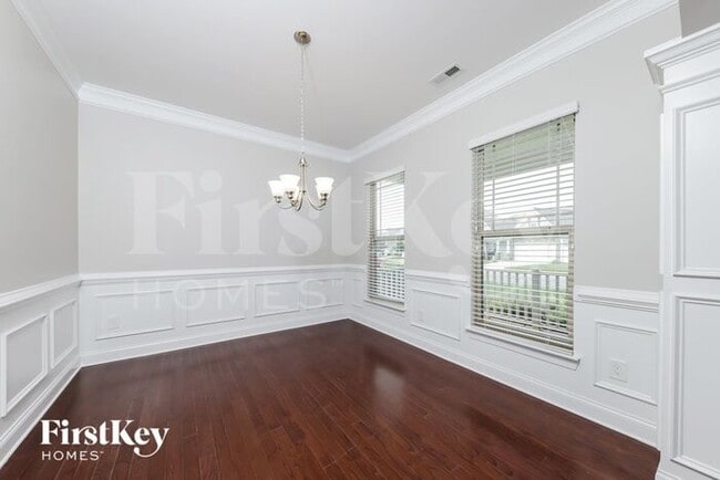 Building Photo - 189 Kilbourne Dr