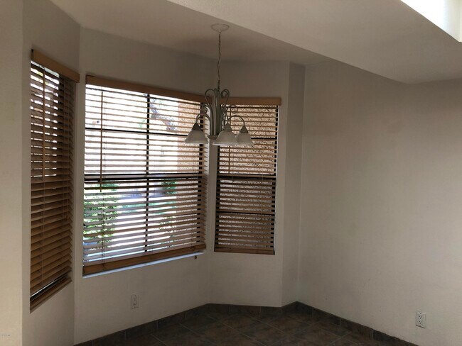 Foto del edificio - 9144 E Winchcomb Dr