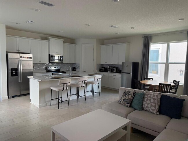 Foto del edificio - 2018 Education St