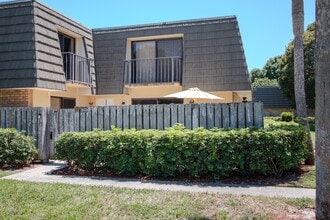 Building Photo - 606 6th Way