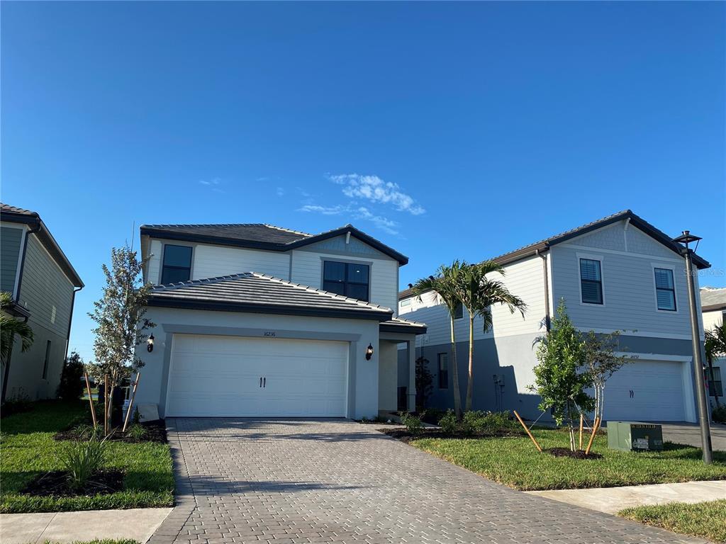 Foto principal - 16236 Pine Mist Dr
