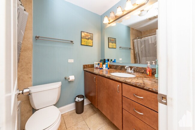Foto del edificio - 1459 W Leland Ave
