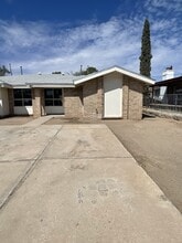 Building Photo - 851 Montera Rd