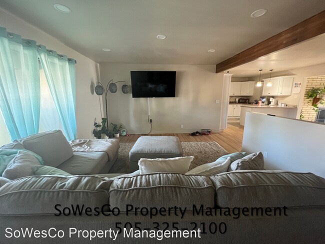 Foto del edificio - 3 br, 2 bath House - 2105 Cochiti Ave