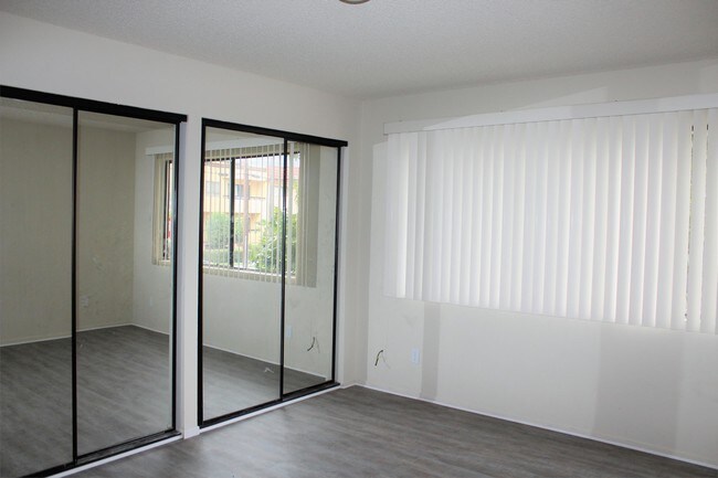 Foto del edificio - 301 E Fairview Ave