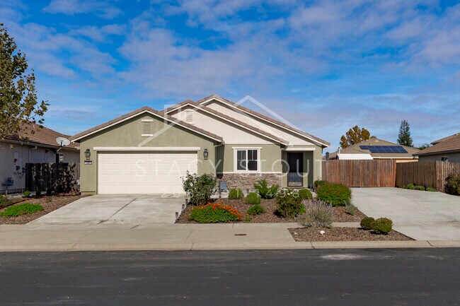 Foto del edificio - 1385 Deerwood St