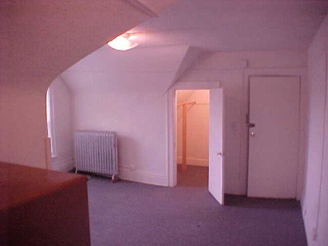 Foto del edificio - 209 E Mifflin St