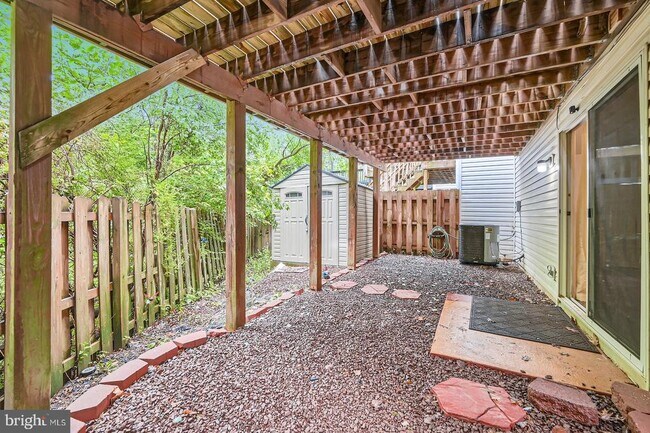 Foto del edificio - 9863 Greenbriar Way