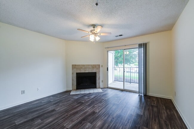 Building Photo - Chason Ridge Apartment Homes