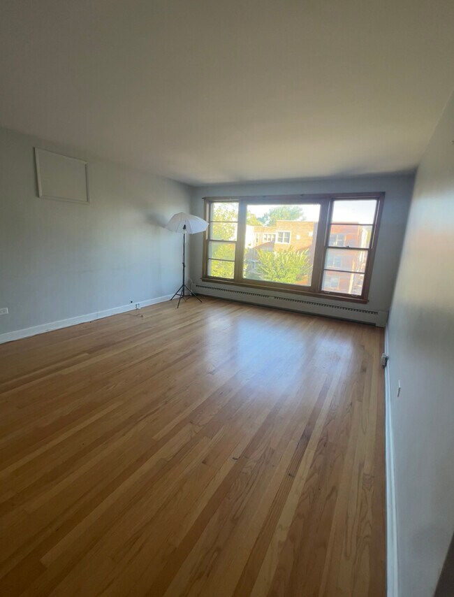 2509 W 111th St Unit 3W, Chicago, IL 60655 Condo for Rent in Chicago