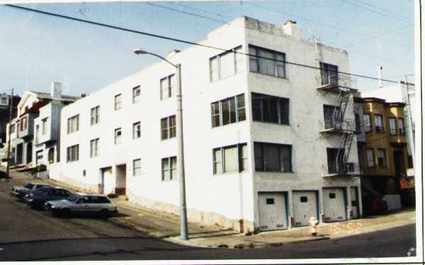 Foto del edificio - 690 45th Ave