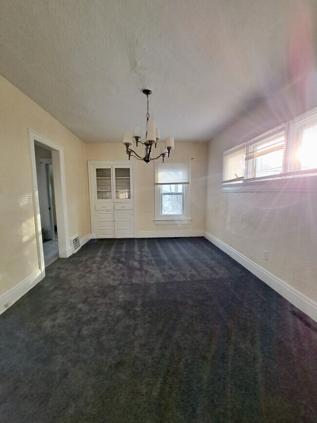 Foto del edificio - 1122 Beaumont Ave