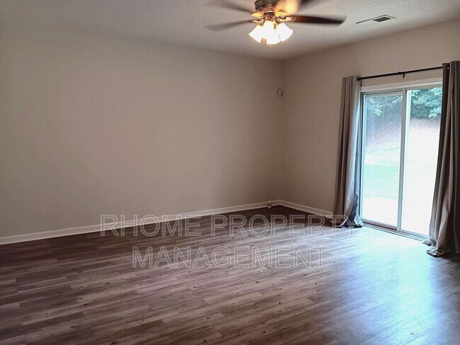 Foto del edificio - 5509 Sable Way
