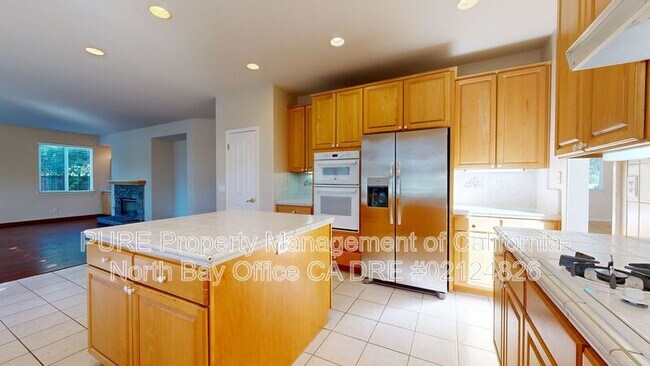 Foto del edificio - 3564 Lake Park Dr