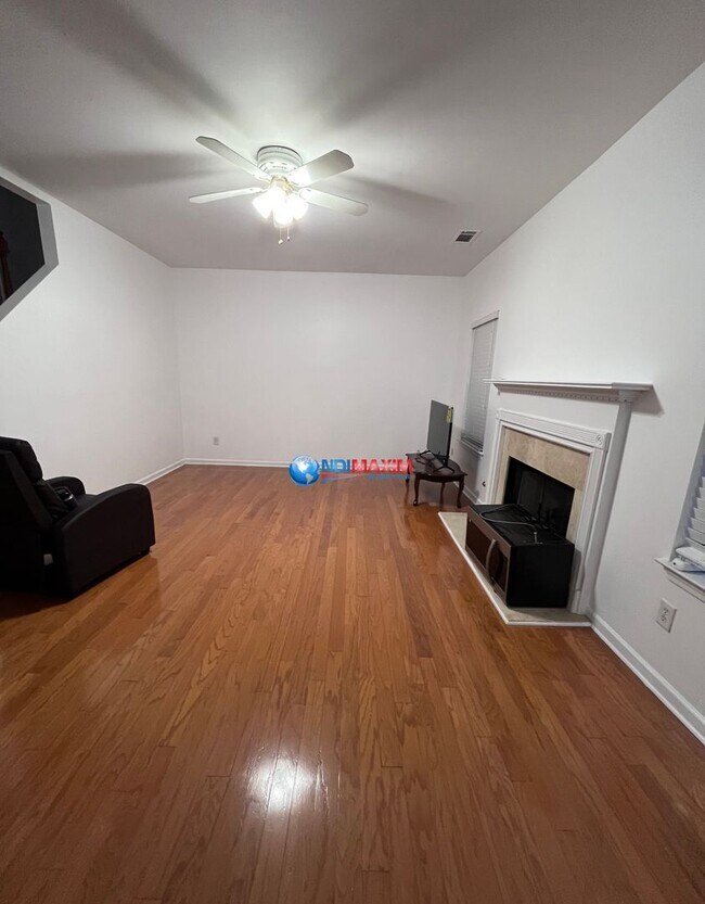 Foto del edificio - 4066 Parkway Cir NW