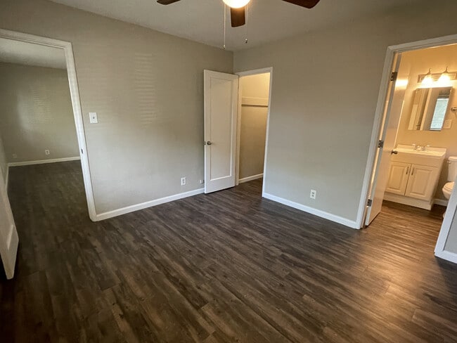 Building Photo - Huntington Apartments