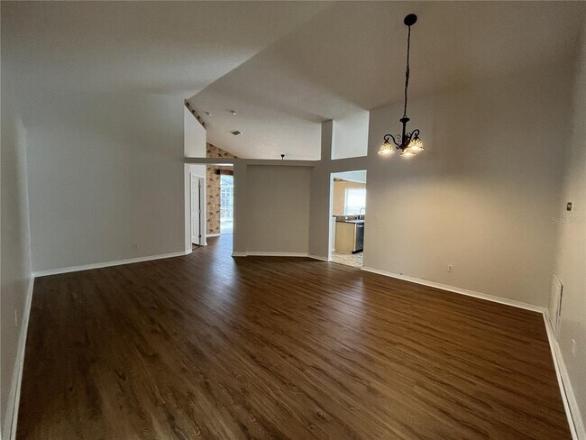 Foto del edificio - 12412 Castlemain Trail