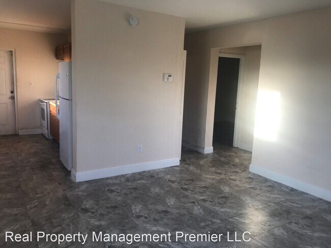 Foto del edificio - 2 br, 1 bath House - 2401 NW 9th St