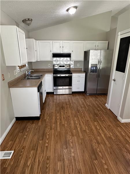 Foto del edificio - 2633 Burdsall Dr