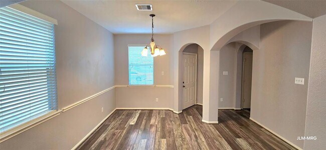 Building Photo - 6354 Wilshire Ridge