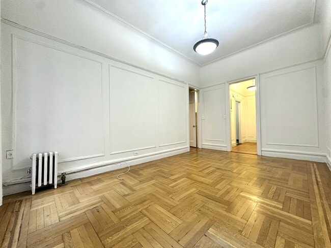 Building Photo - 664 W 163rd St