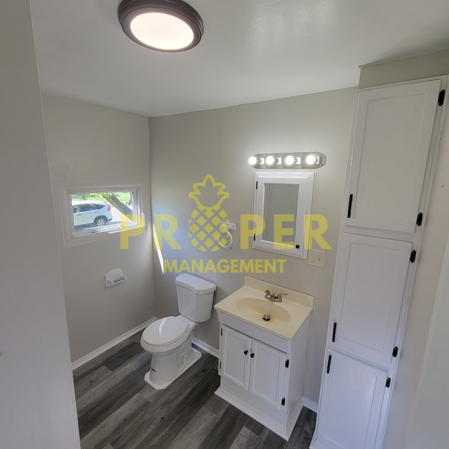 Foto del edificio - 4 bedrooms 2 bathrooms house for rent