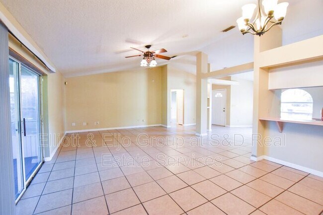 Building Photo - 5102 Christopher Ct