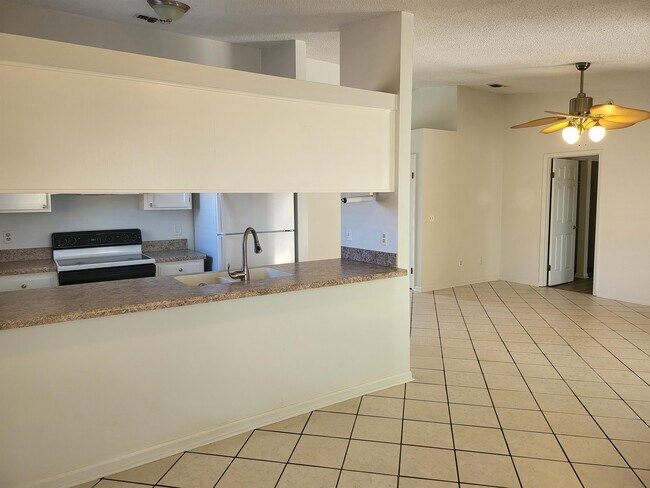 Building Photo - 14403 Cedar Island Rd N